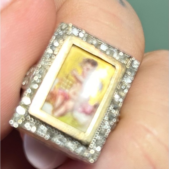 The most dainty ring you will ever find it is a size 3 and 100 years old - Picture 11 of 11